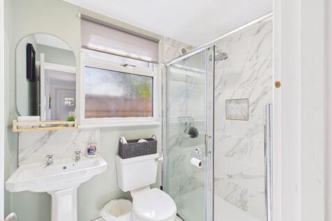 summerhouse shower room