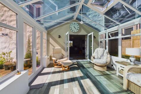 Conservatory back through to Lounge