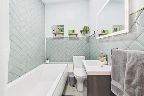 studio bathroom