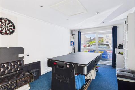 games/utility room