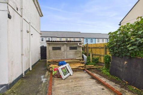 Plot (Garage)
