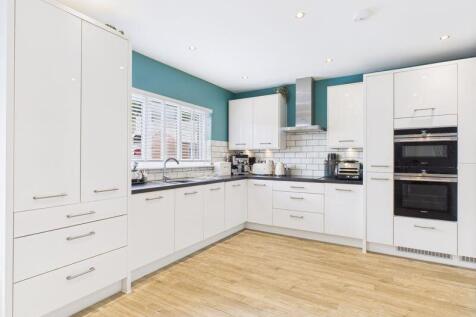 kitchen/living space