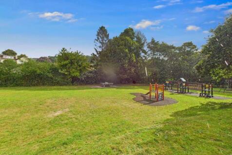 play park opposite
