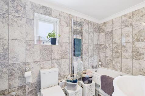 en-suite bathroom