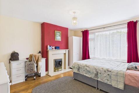 lounge/bedroom