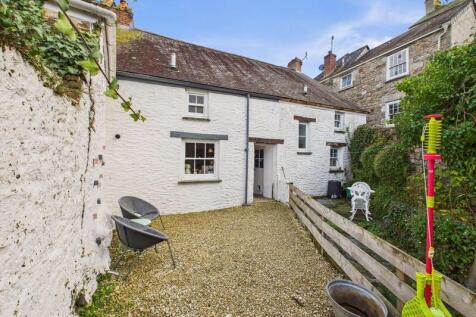 Rear garden/elevation