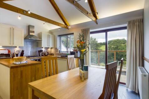 kitchen/diner area