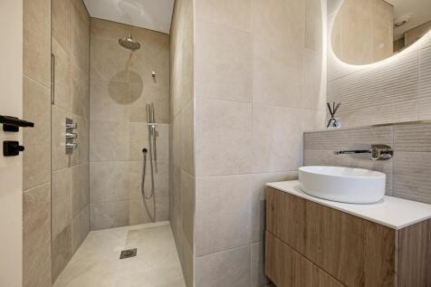 Master En-suite
