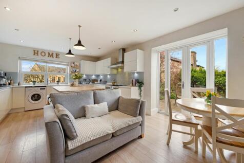 Breakfast Kitchen / Family Room