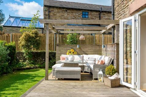 Decking with Arbour