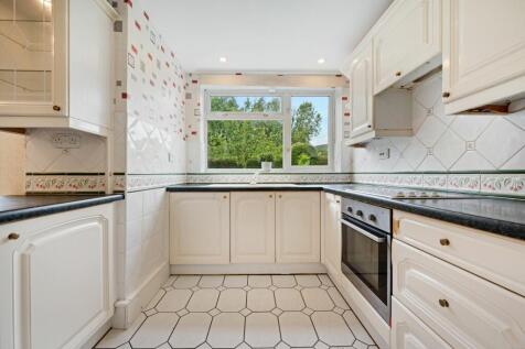 Kitchen / Breakfast Room