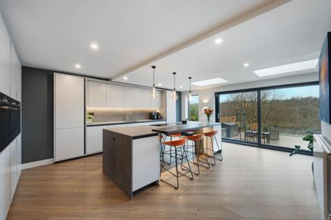 Open Plan Kitchen / Diner