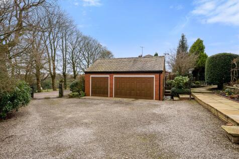 Triple Garage