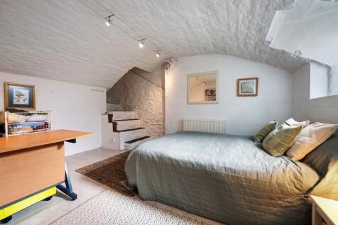 Lower Ground Bedroom 4 / Office Space