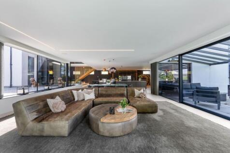 Family Lounge 