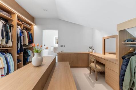Principal Suite Dressing Room