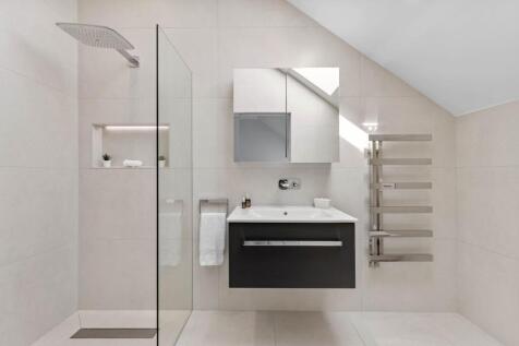 Bedroom Four En-Suite