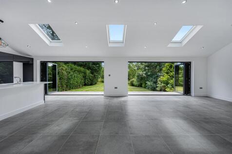 Open Plan Kitchen / Dining/ Living Room