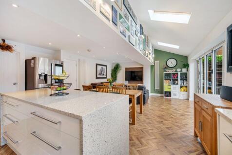 Open Plan Kitchen Diner Living Room