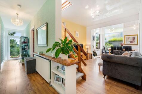 Snug and Hallway