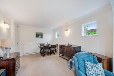 Dining Room / Lounge