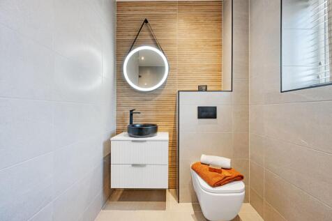 Ensuite