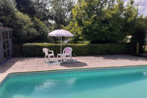Pool (Vendor Photo)