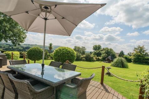 Decking out to Garden