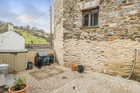 Rear Courtyard