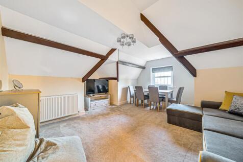 Bedroom 8/Reception Room