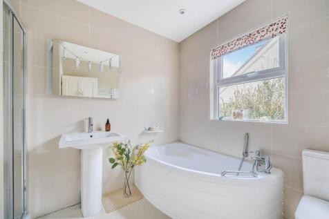Ground Floor Bathroom