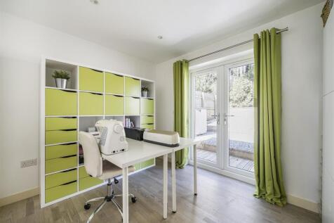 Bedroom 4/Study