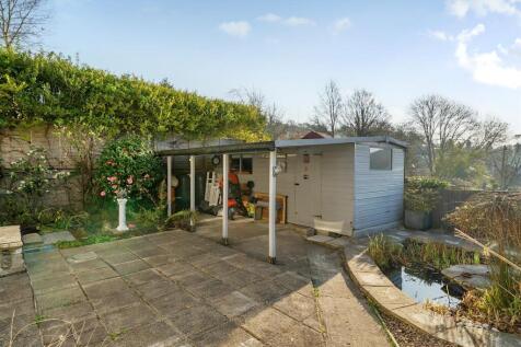 Side Garden and Summerhouse