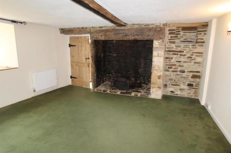 secon reception room.JPG