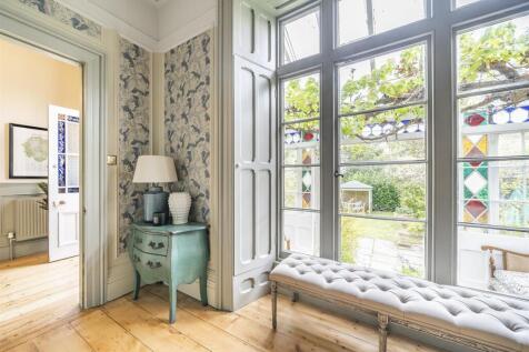 Drawing Room Bay
