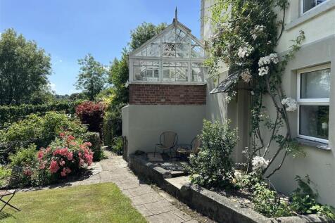 Side garden