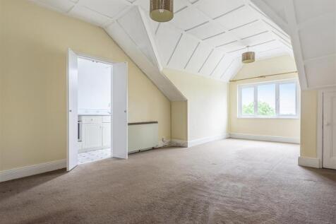Sitting/Dining Room