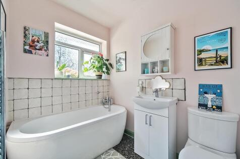 Ground Floor Bathroom