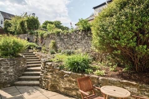 Steps up to Garden