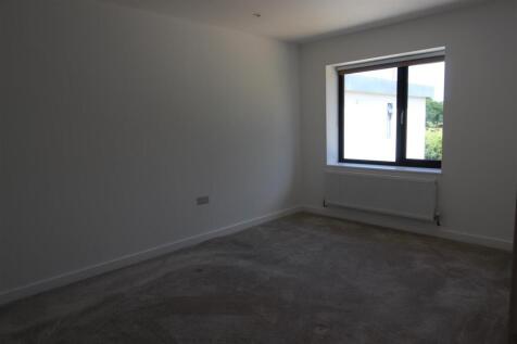 bedroom.JPG