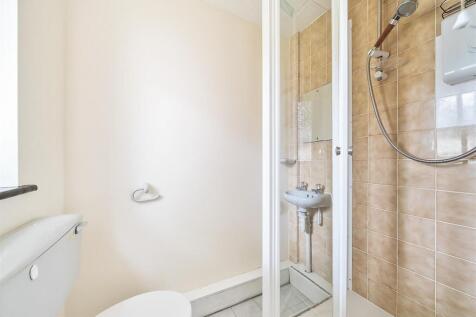 Bedroom 1 En-suite