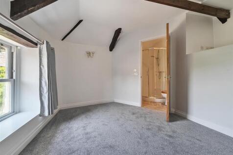 BEDROOM 1.jpg