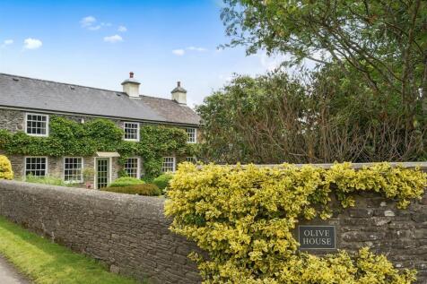 Walled Front Garden