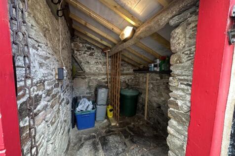 Store Building Internal