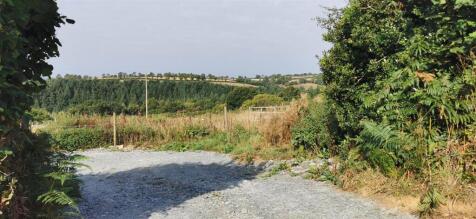 Lot 2 - Entrance