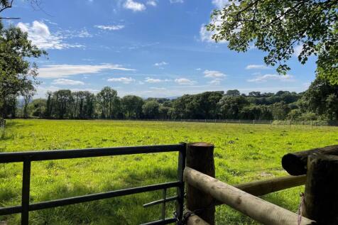 Lot 2 Upper Gateway