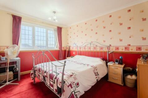 Hever Close-3.jpg