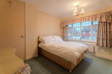 Kipling Avenue-4.jpg