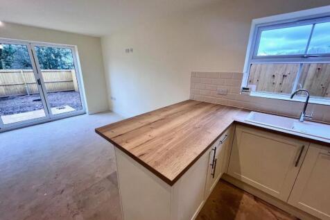 KITCHEN 2.jpg