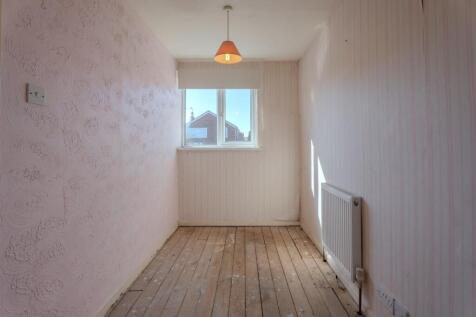 Rainham Close-2.jpg